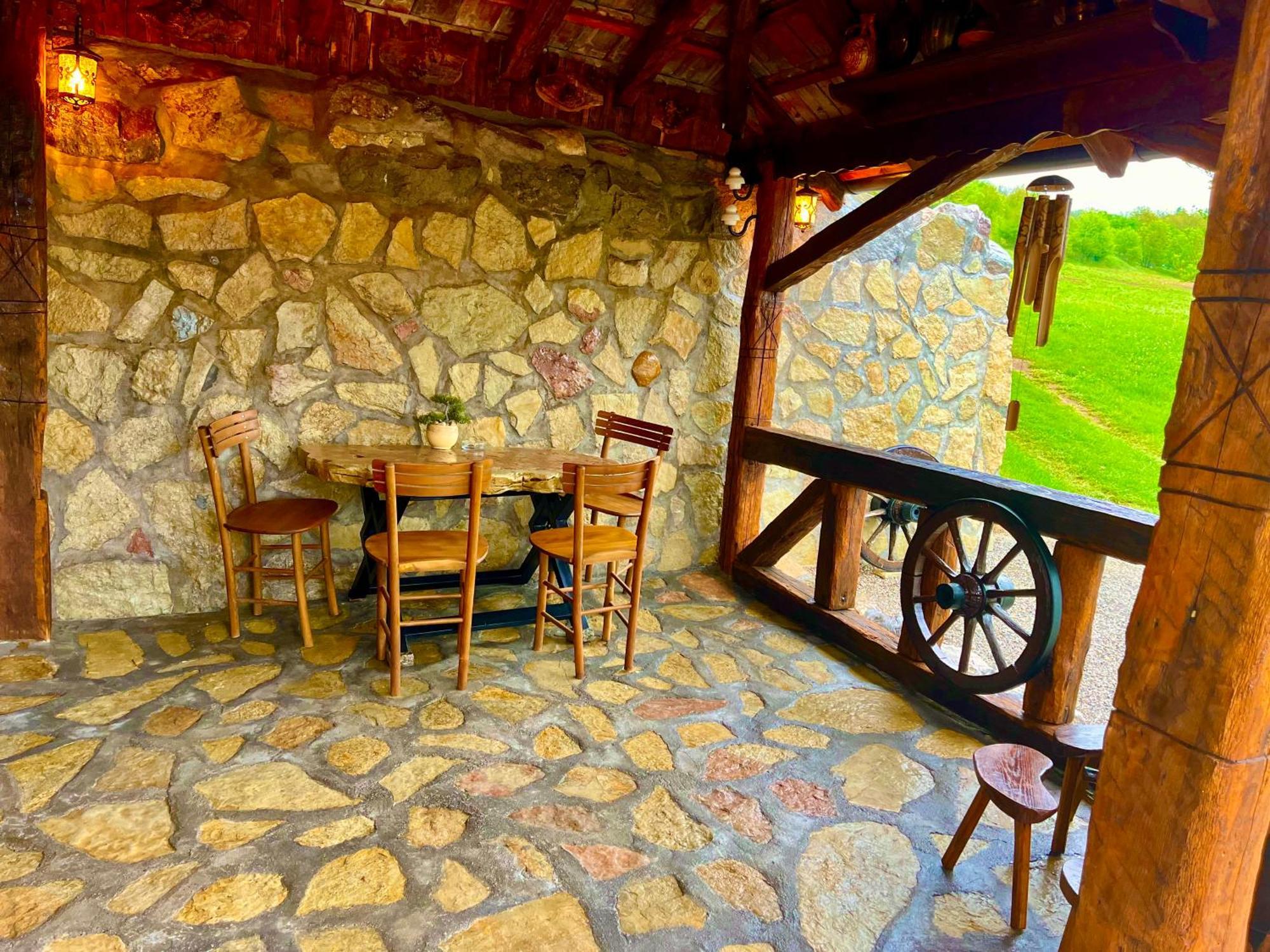 Etno Selo Stanojevic Hotel Boljevac ภายนอก รูปภาพ